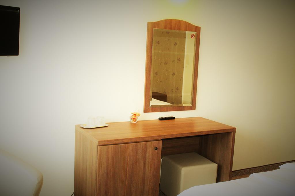 Hotel Crisalpin โปยานาบราซอฟ ภายนอก รูปภาพ