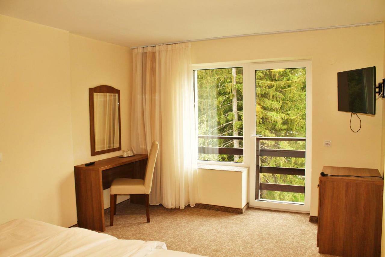 Hotel Crisalpin โปยานาบราซอฟ ภายนอก รูปภาพ